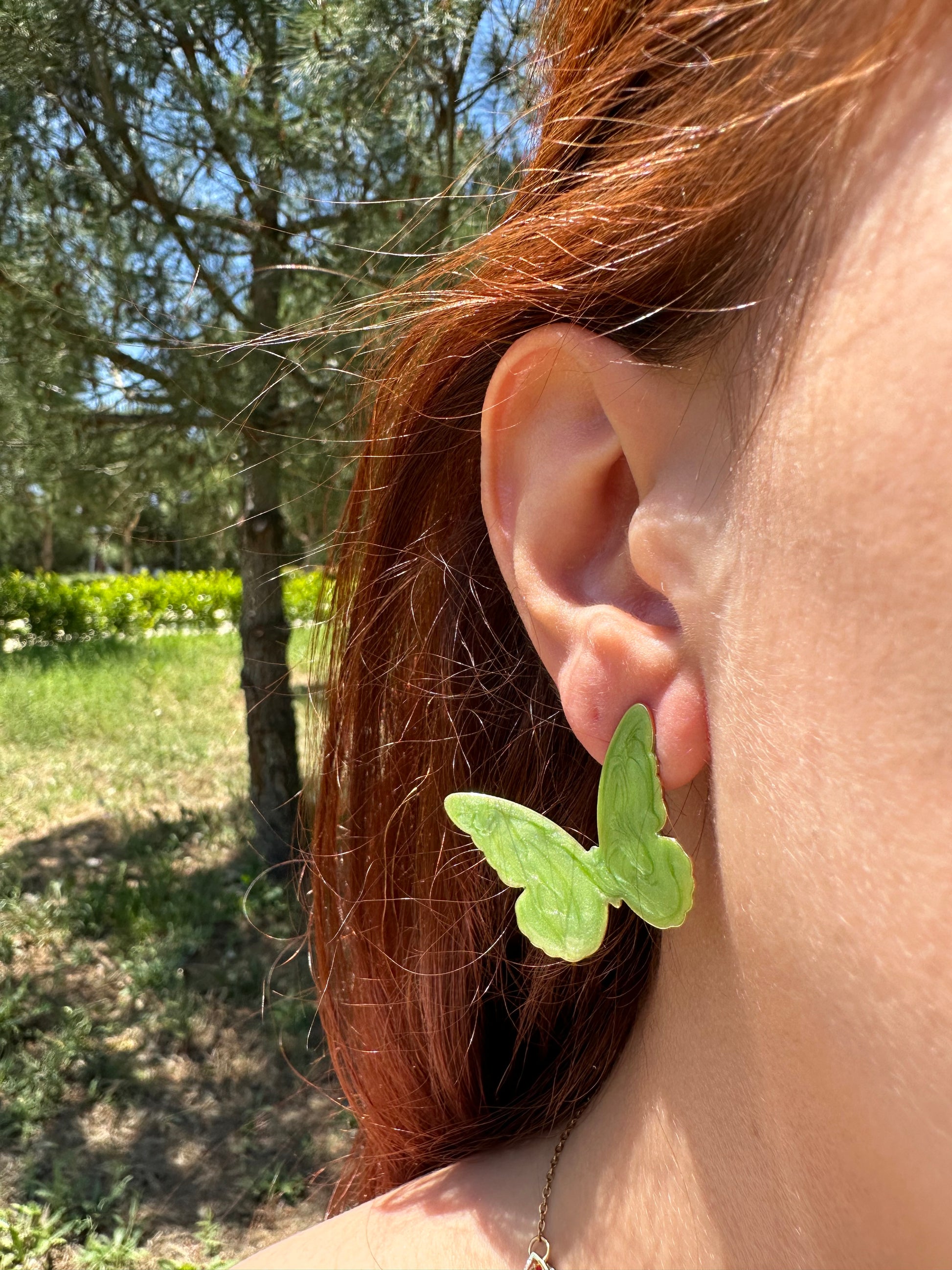 Yeşil Mineli Kelebek Küpe