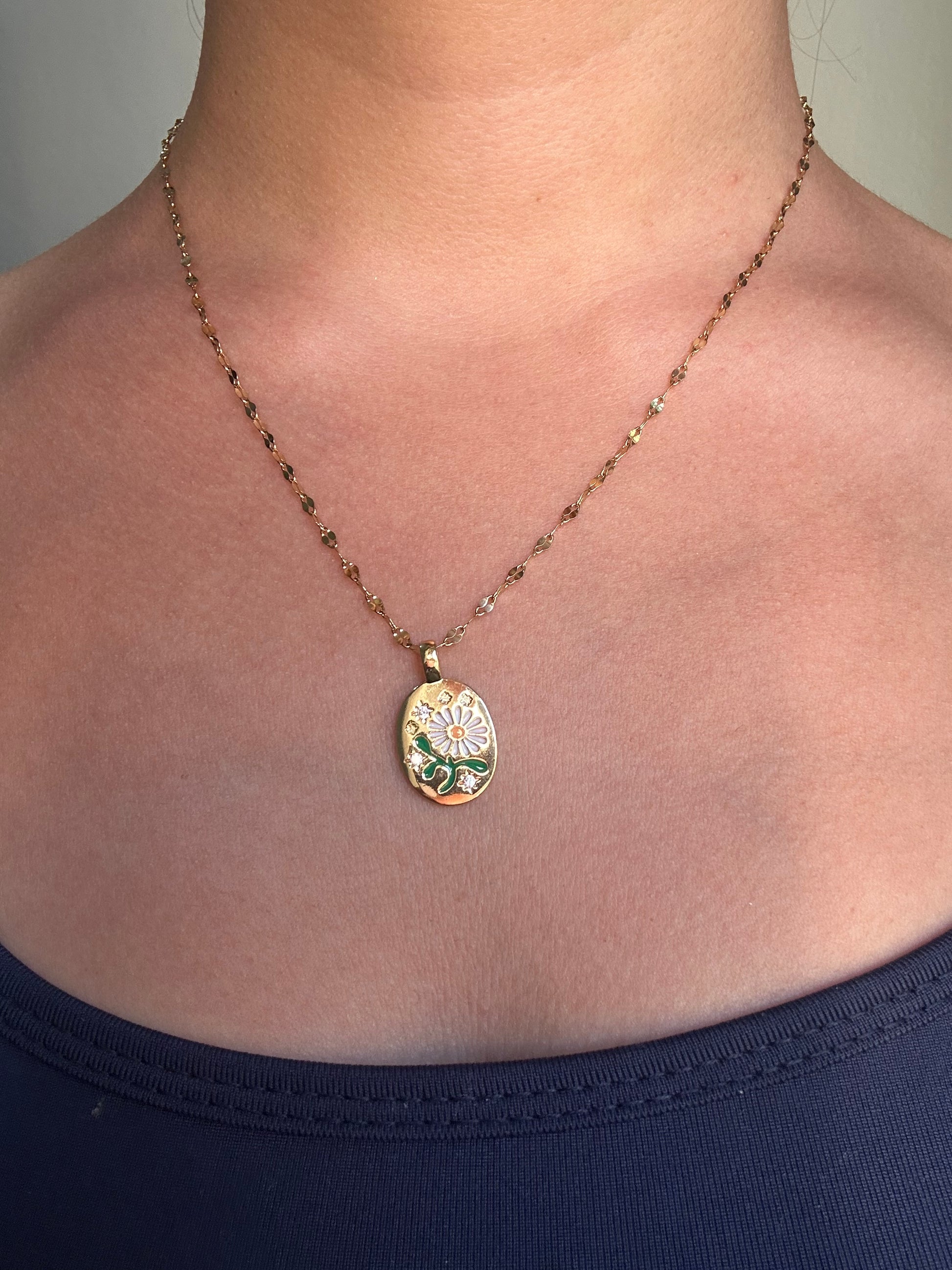 Çelik Yılan Papatya Kalp Desenli Kolye