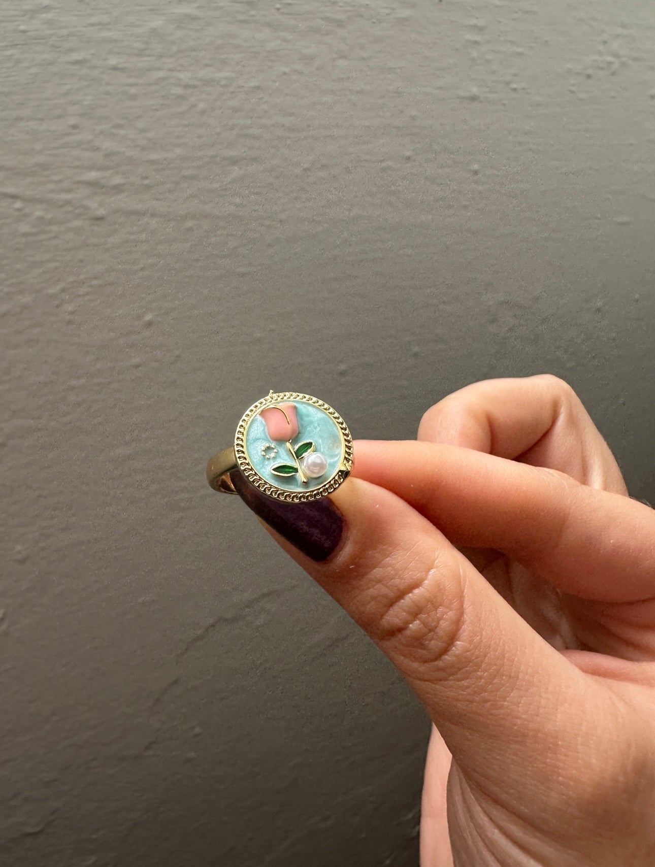 Çiçekli Sanat Kolye