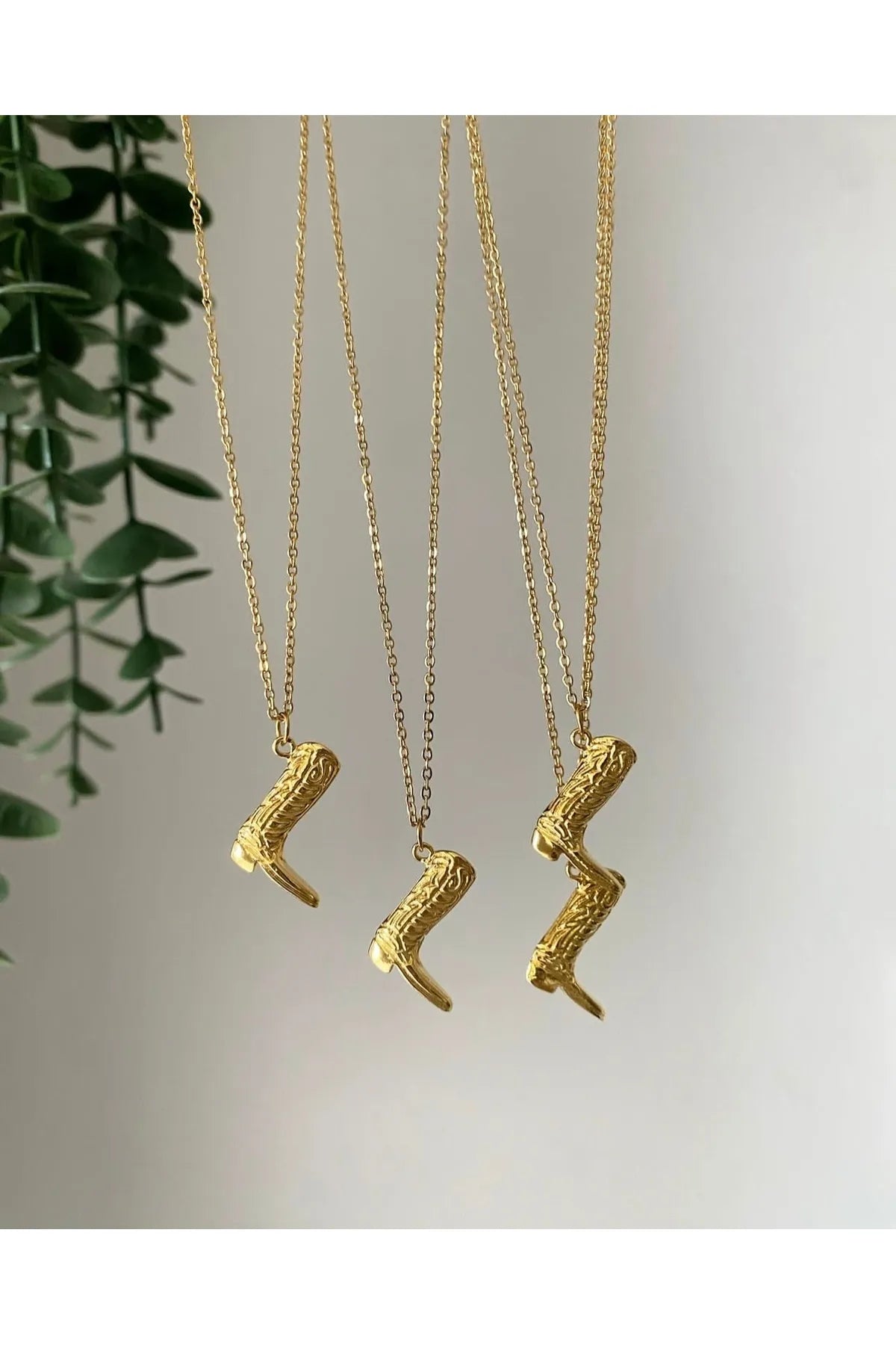 Çelik Zincirli Çizme Kolye