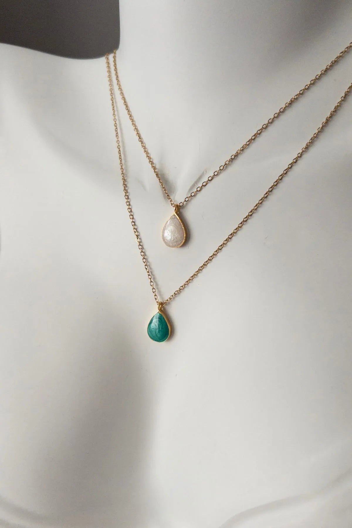 Çelik Mineli Damla Kolye