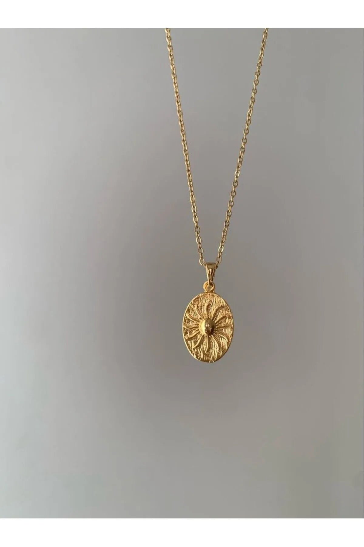 Çelik Zincirli Oval Plaka Güneş Vintage Kolye