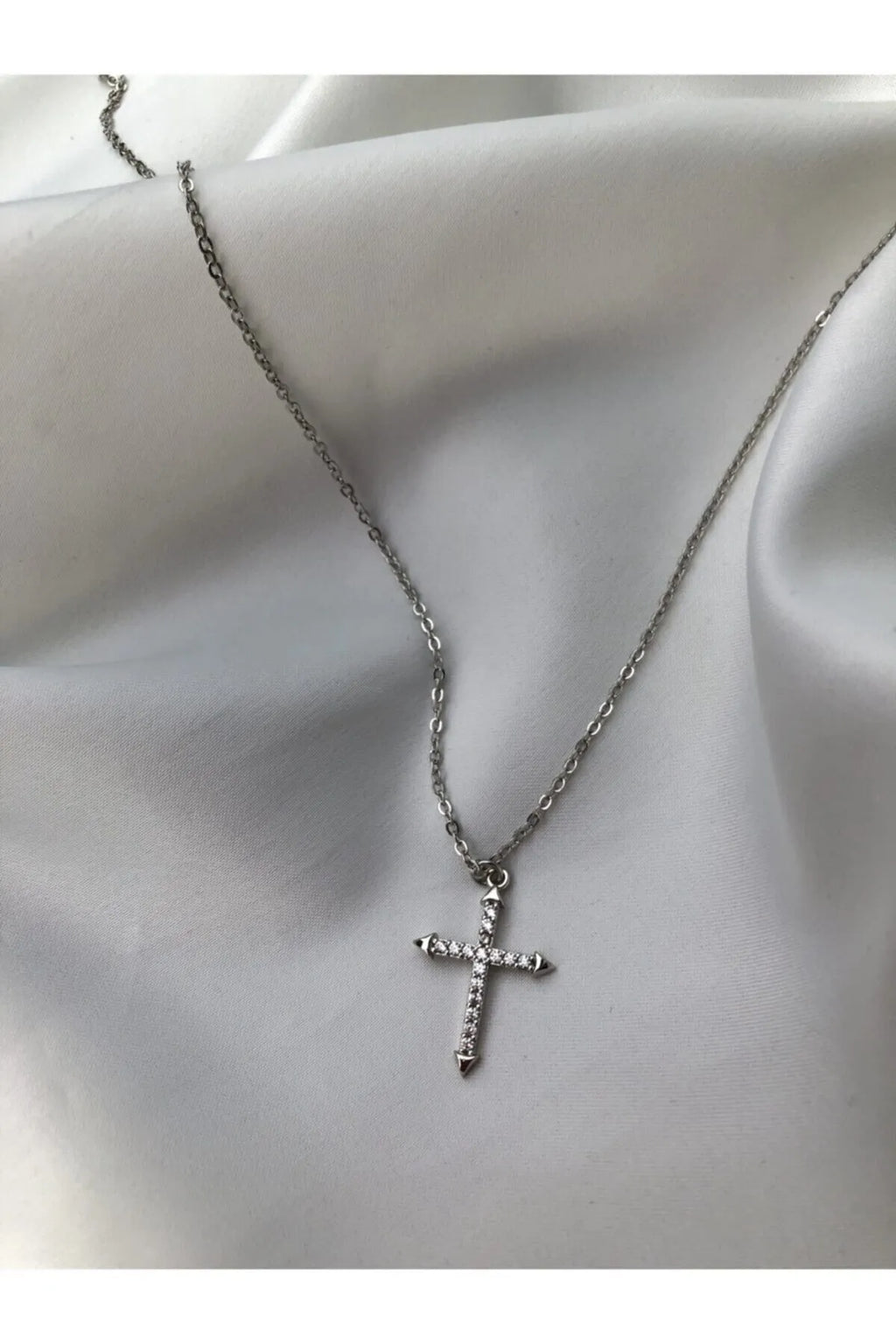 Zirkon Taşlı Haç Kolye