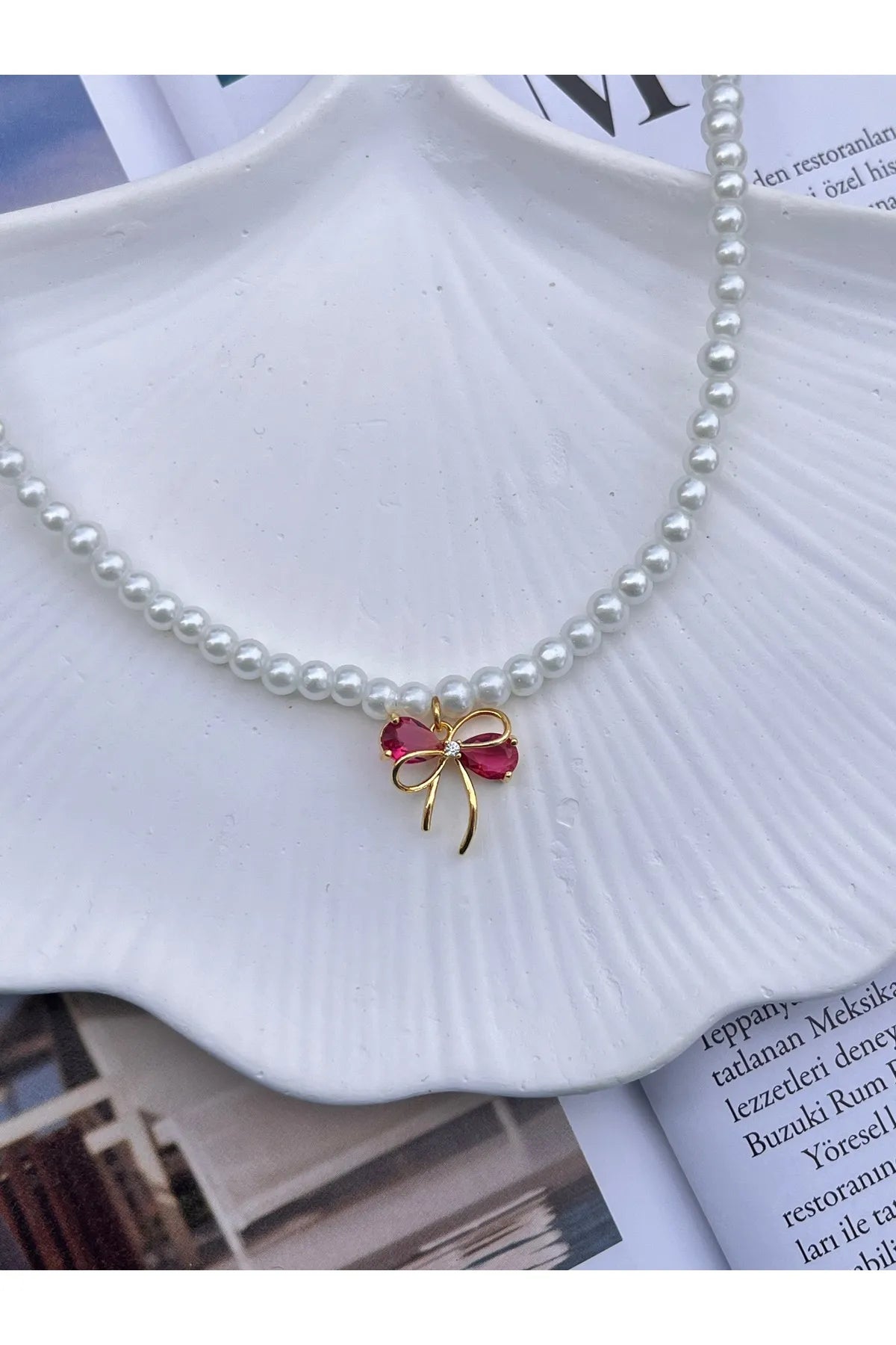 İnci Fiyonk Kolye