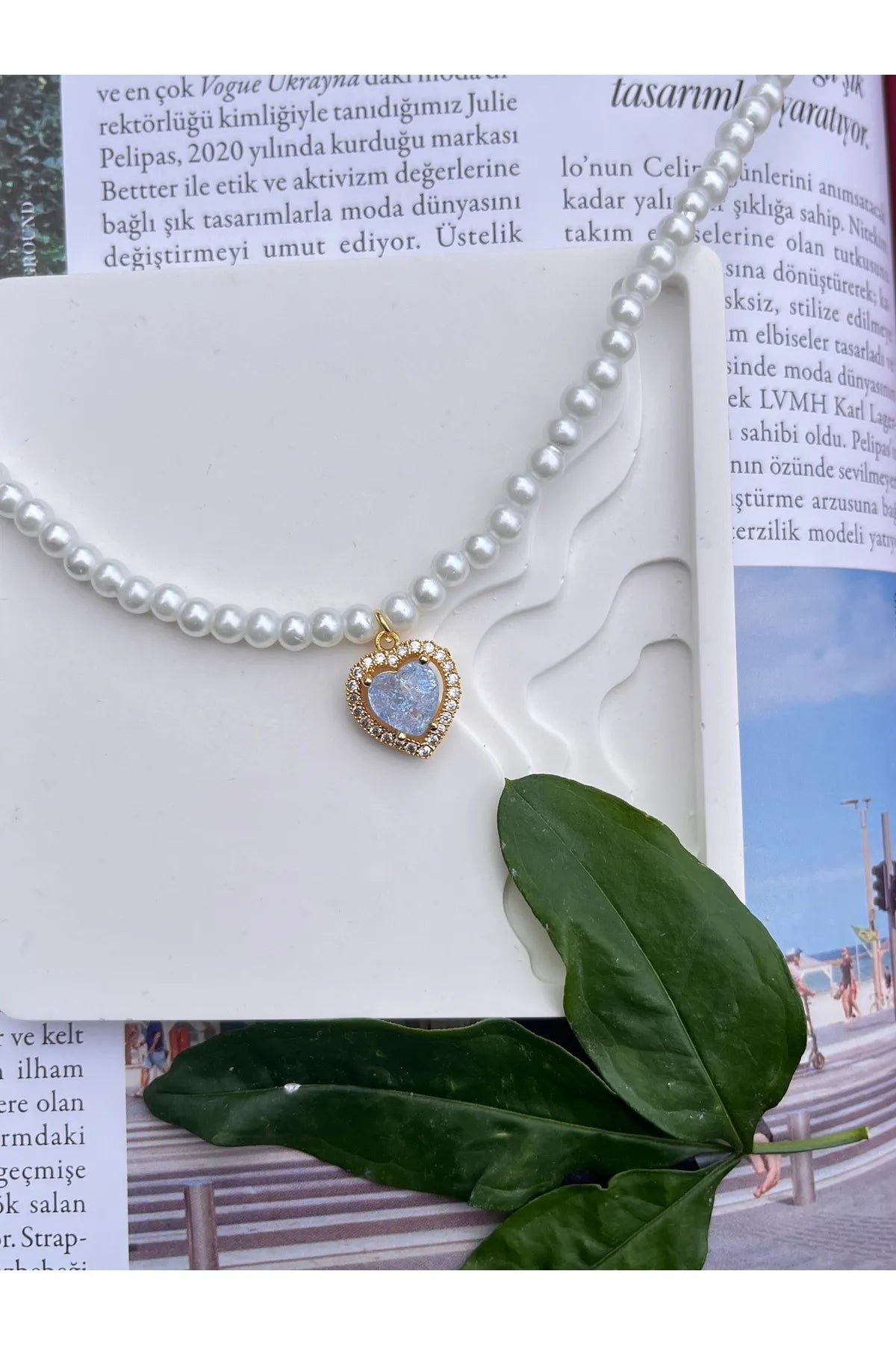 Zirkon Kalpli İnci Kolye