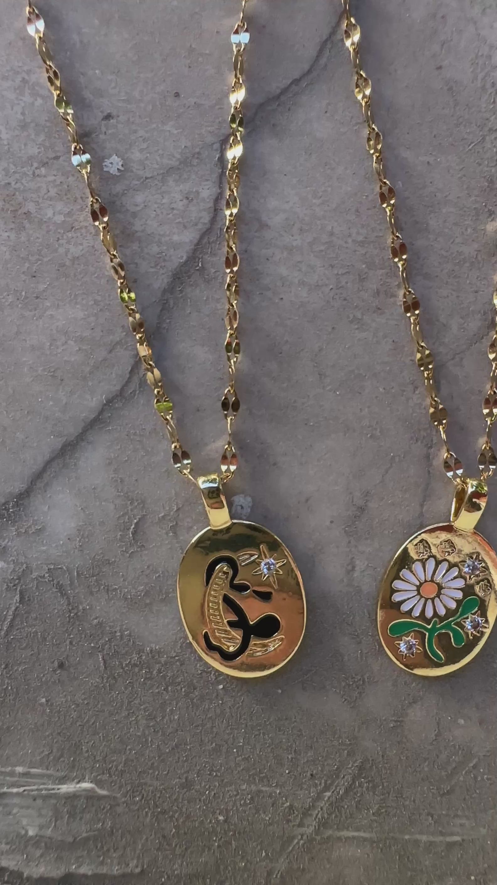 Çelik Kalp Detaylı Kolye