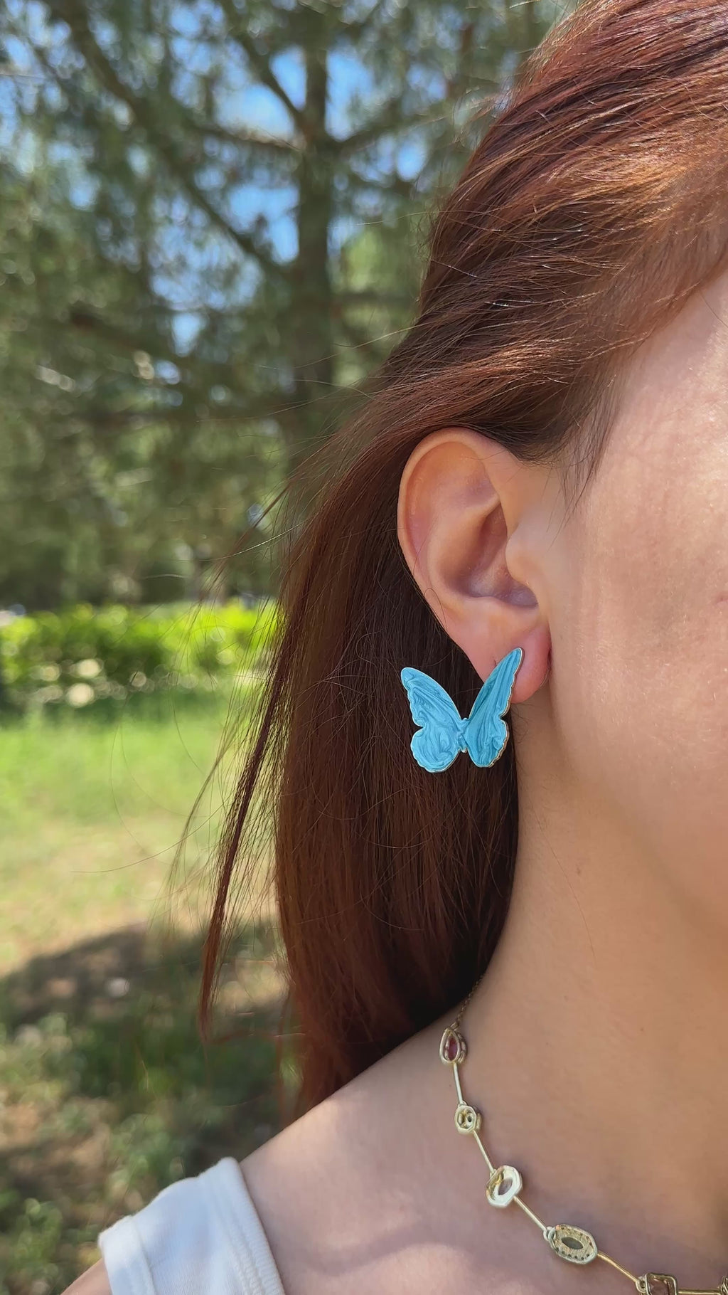 Mavi Mineli Kelebek Küpe