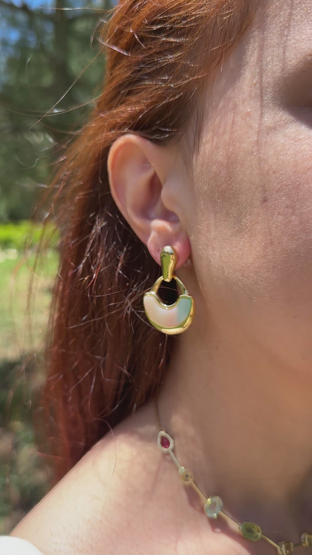 Renkli Sedef Taşlı Küpe